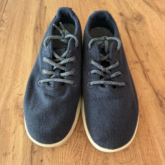 Allbirds Men's Wool Runners - Navy / Cream - Size 9 - Picture 2 of 9